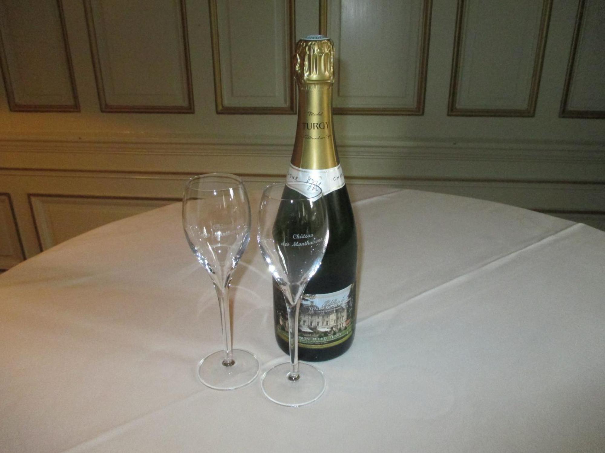 Chateau Des Monthairons Hotel Restaurant Gastromaison Spa Privatif Les Monthairons Екстериор снимка