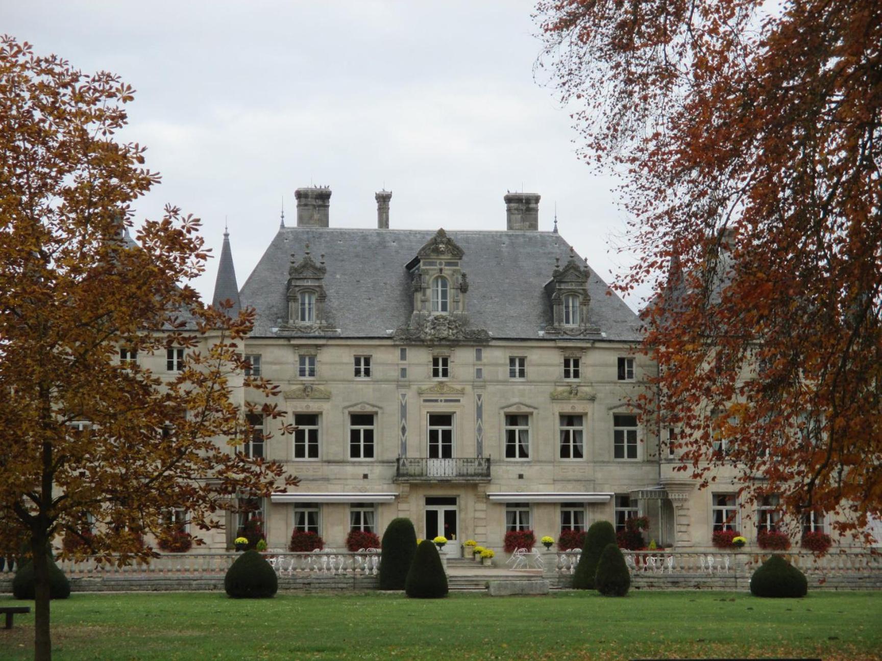 Chateau Des Monthairons Hotel Restaurant Gastromaison Spa Privatif Les Monthairons Екстериор снимка