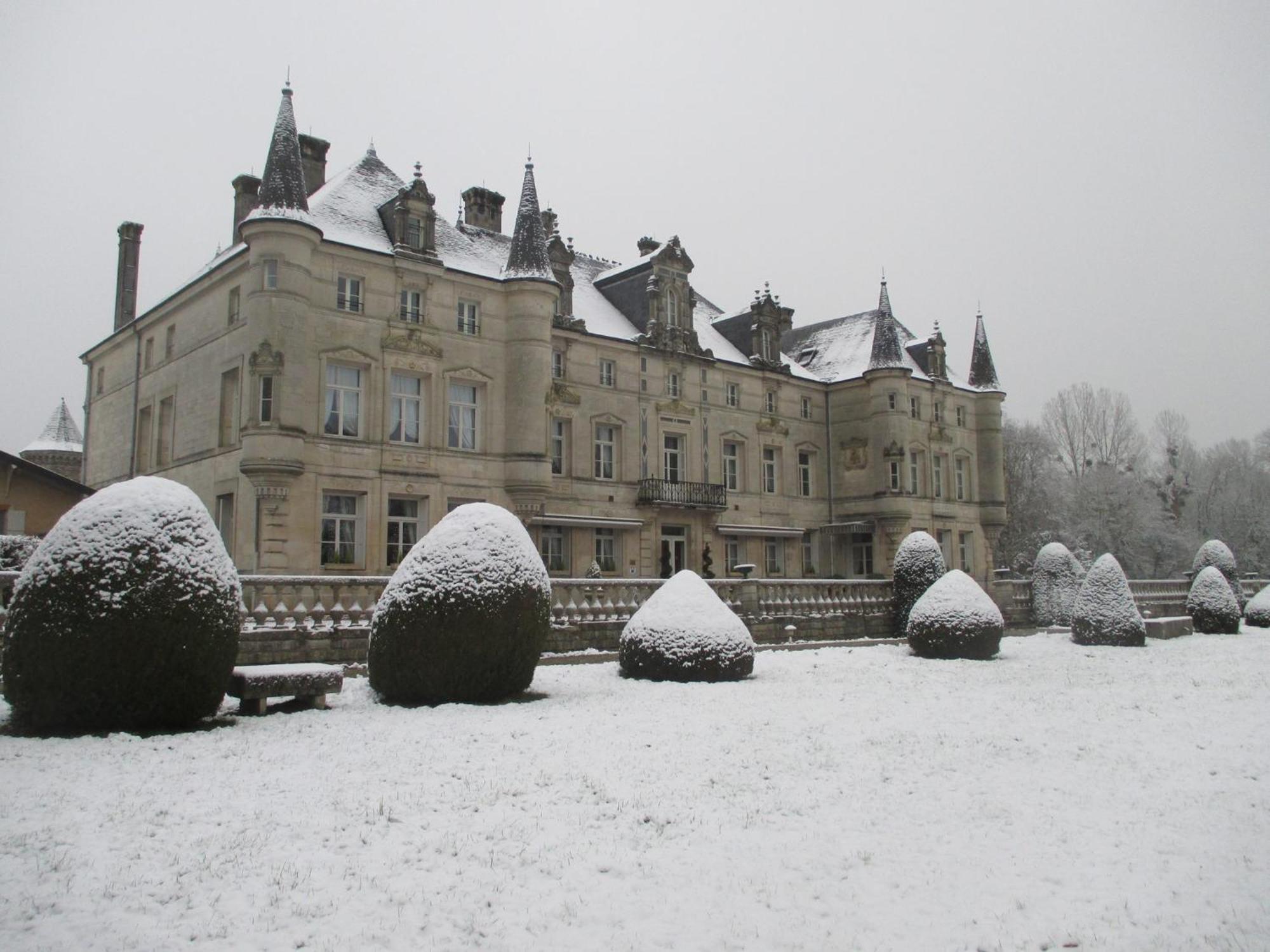 Chateau Des Monthairons Hotel Restaurant Gastromaison Spa Privatif Les Monthairons Екстериор снимка