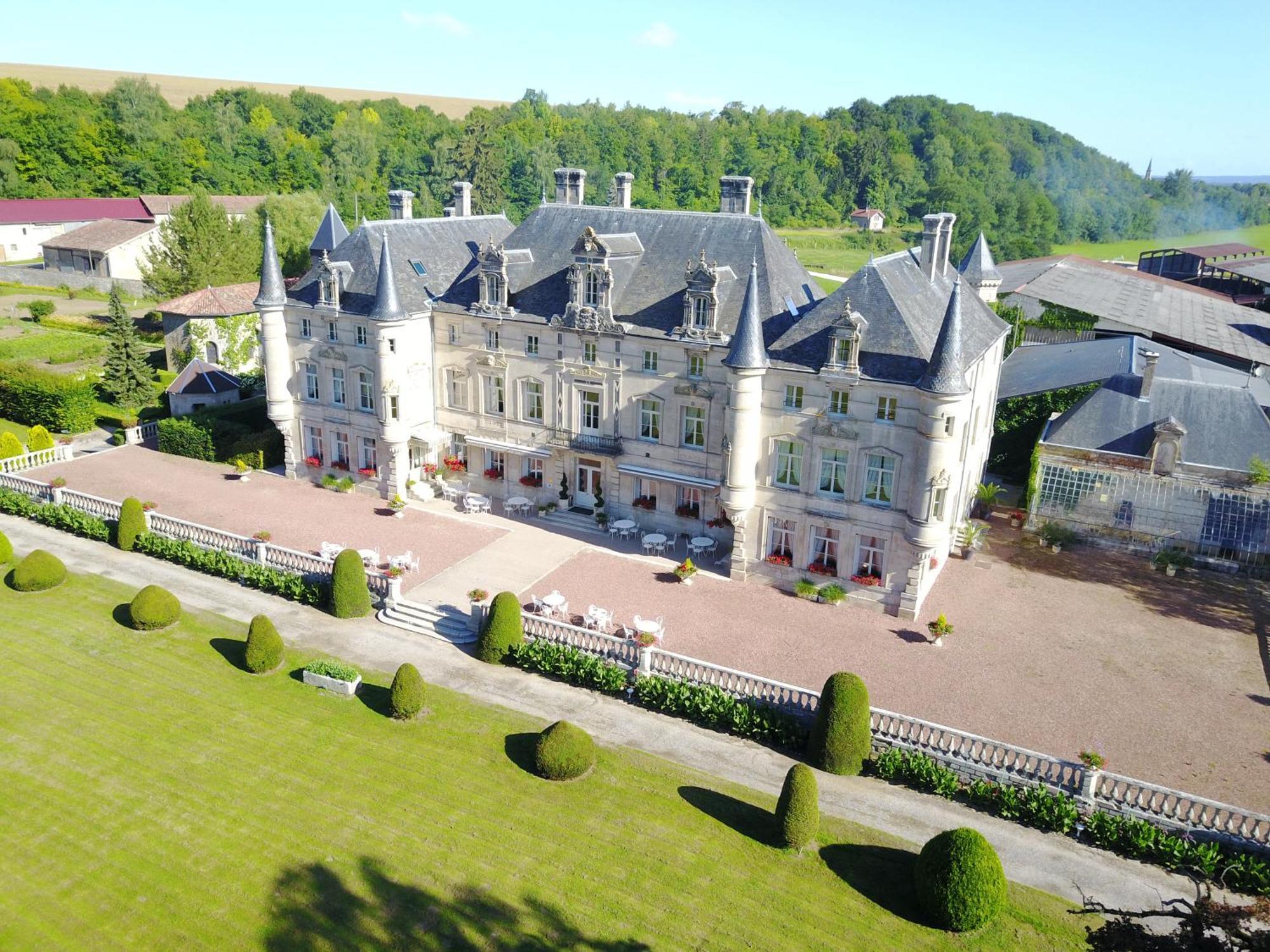Chateau Des Monthairons Hotel Restaurant Gastromaison Spa Privatif Les Monthairons Екстериор снимка